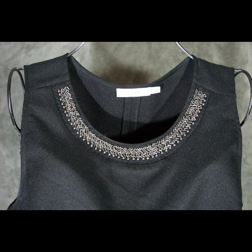 Lush size black